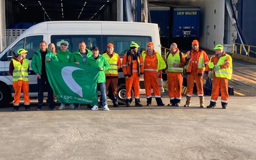 Belgiska hamnarbetare stoppar arbetet med fartyg från Göteborg som lastats av strejkbrytare